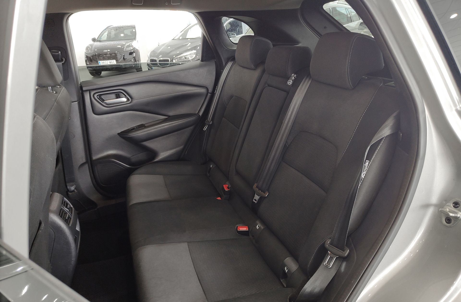 Nissan Qashqai DIG-T 140 N-Connecta - foto 12