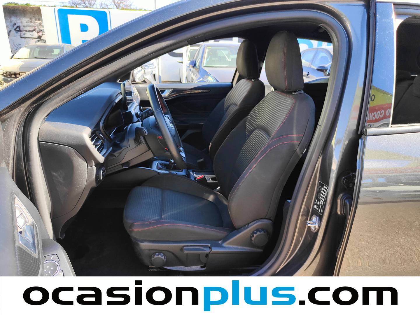 Foto asientos delanteros Ford Focus Ford Focus 1.0 Ecoboost MHEV ST-Line (155 CV)