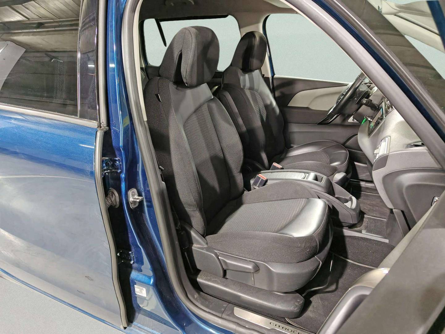 Citroën Grand C4 Spacetourer Citroen Grand C4 Spacetourer Citroen PureTech 130 S&S Shine Pack EAT8 (130 CV) 7 Plazas km 0