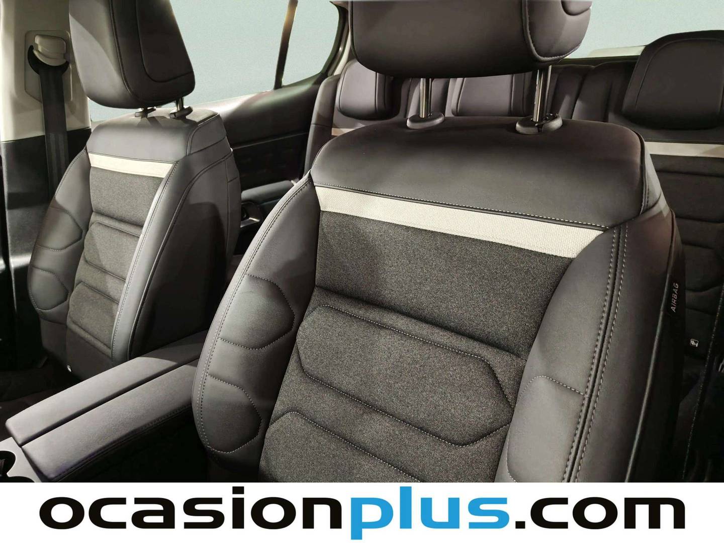 Foto Citroën C5 Aircross Citroen C5 Aircross Plug-in Hybrid 180 Plus e-EAT8 (180 CV)