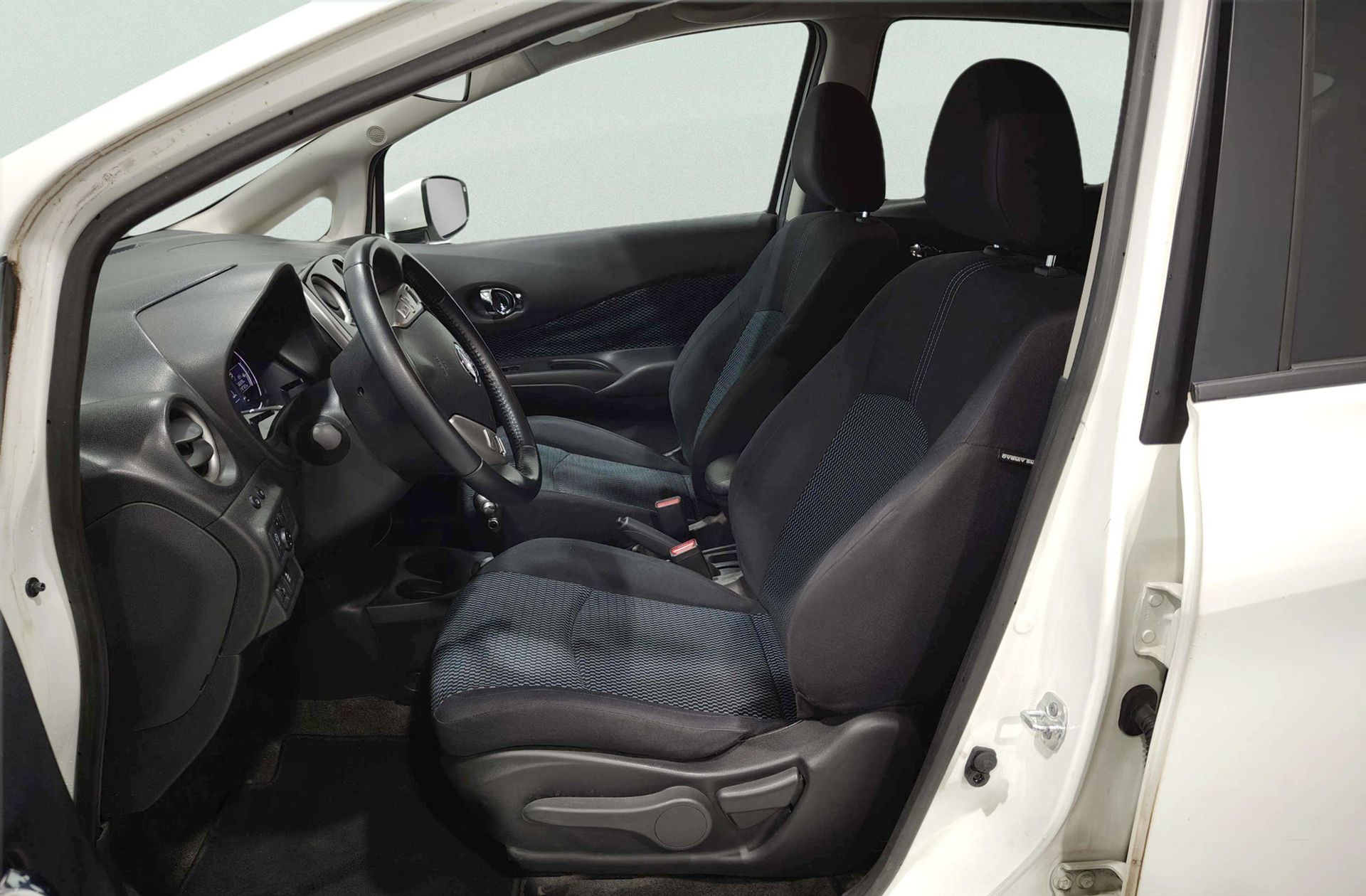 Nissan Note 1.2G DIG-S Tekna Sport Xtronic - foto 10