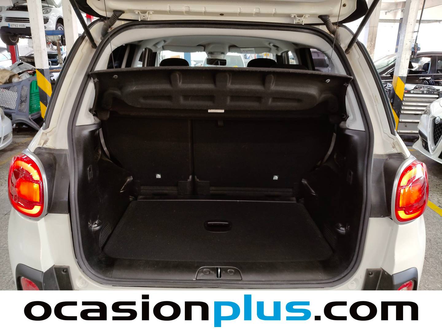 Fotos maletero Fiat 500L Fiat 500L 1.6 Multijet S&S Trekking (120 CV)