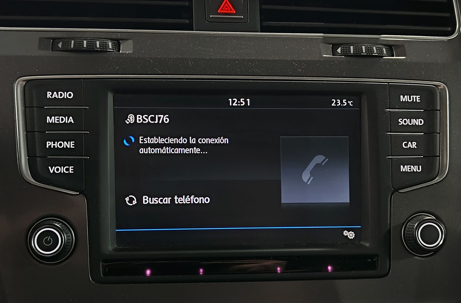 Volkswagen Golf Special Edition 1.2 TSI BMT - foto 31