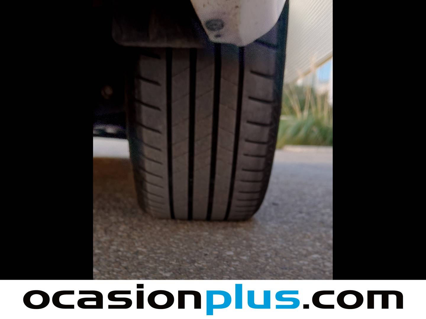 Foto Toyota Auris Toyota Auris 140H Touring Sports Active (136 CV)