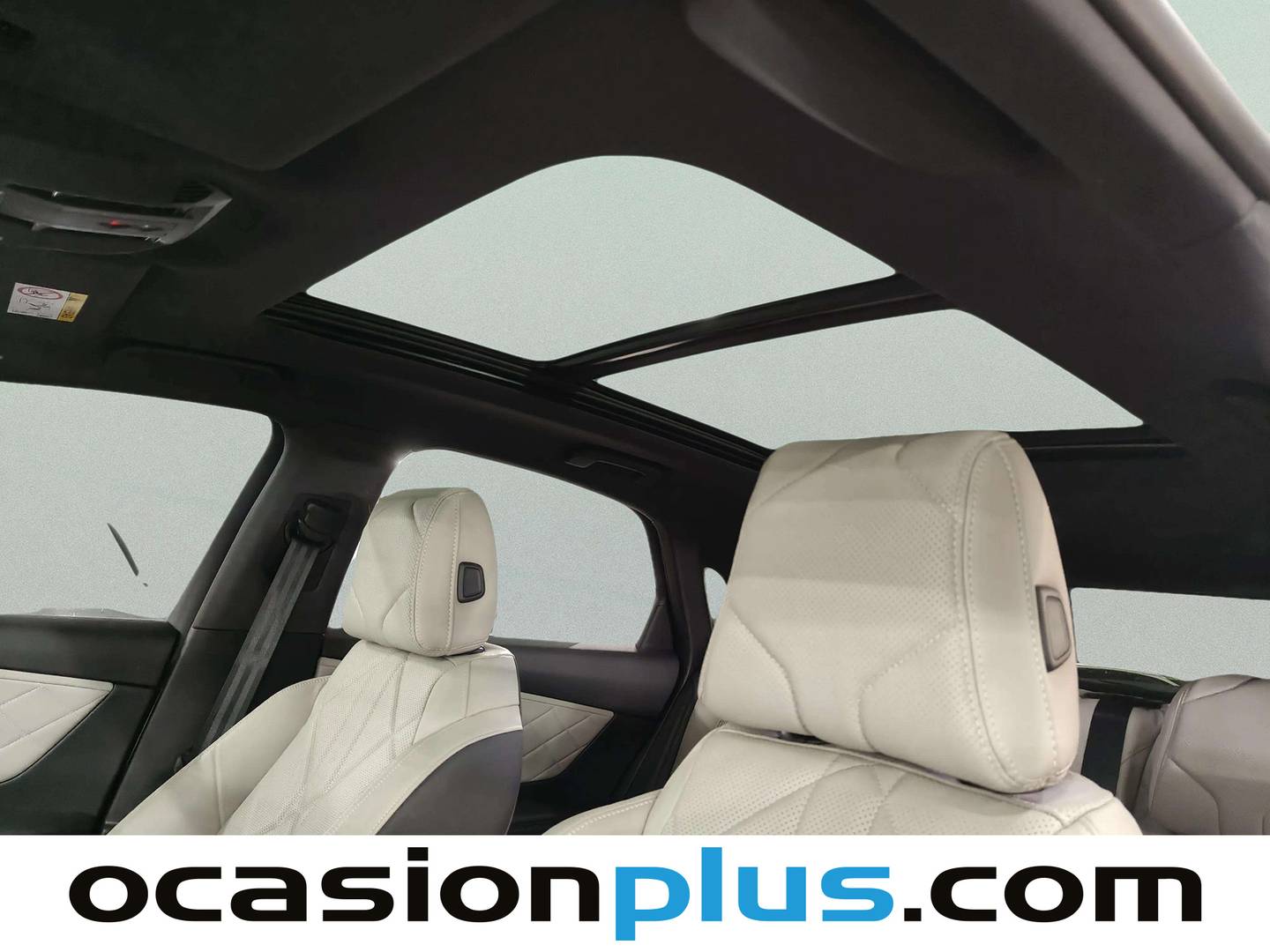 Extras y acabados del DS DS 7 Crossback E-Tense DS DS7 Crossback E-Tense 300 Grand Chic 4WD Auto (300 CV)
