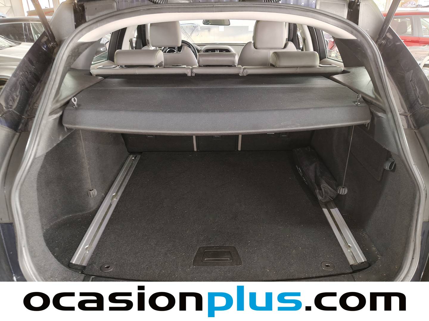 Fotos maletero Jaguar F-Pace Jaguar F-PACE 2.0L i4D R-Sport Auto (180 CV)