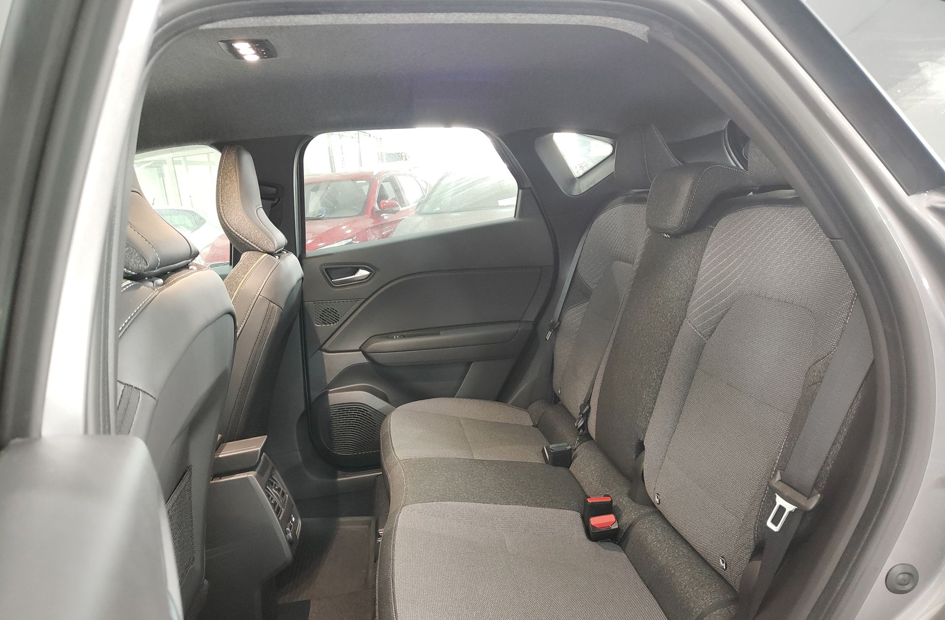 Renault Captur Techno E-Tech Híbrido - foto 11