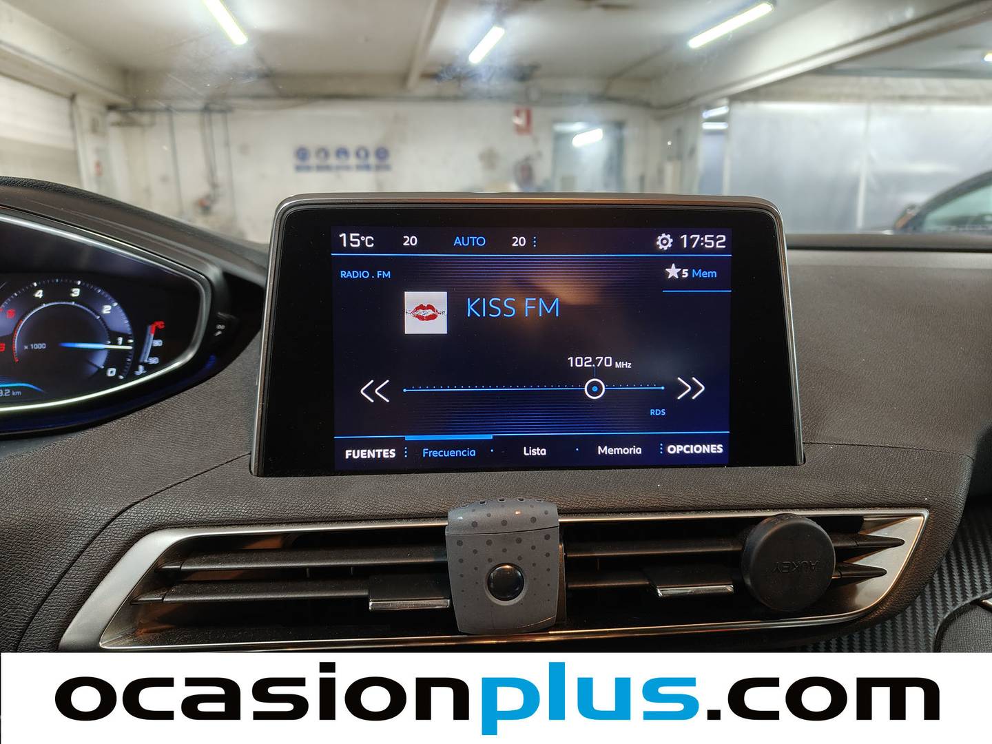 Peugeot 3008 Peugeot 3008 BlueHDI 130 S&S Active EAT8 (130 CV) automático
