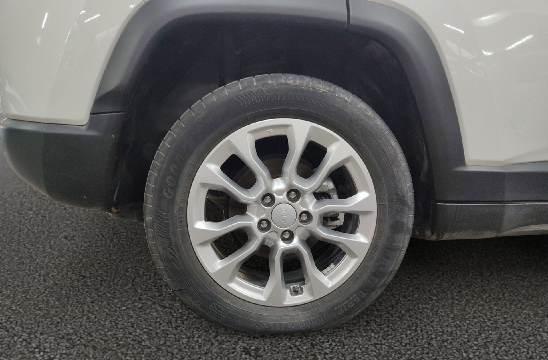 Jeep Compass 1.6 MultiJet Longitude 4x2 - foto 35