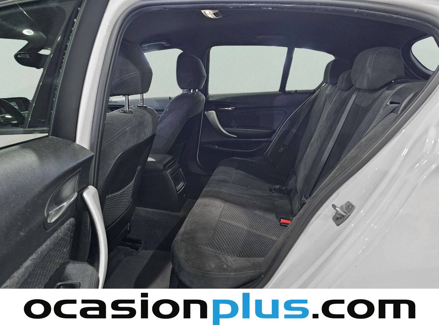 Foto asientos traseros BMW Serie 1 BMW Serie 1 118d (150 CV) PACK M