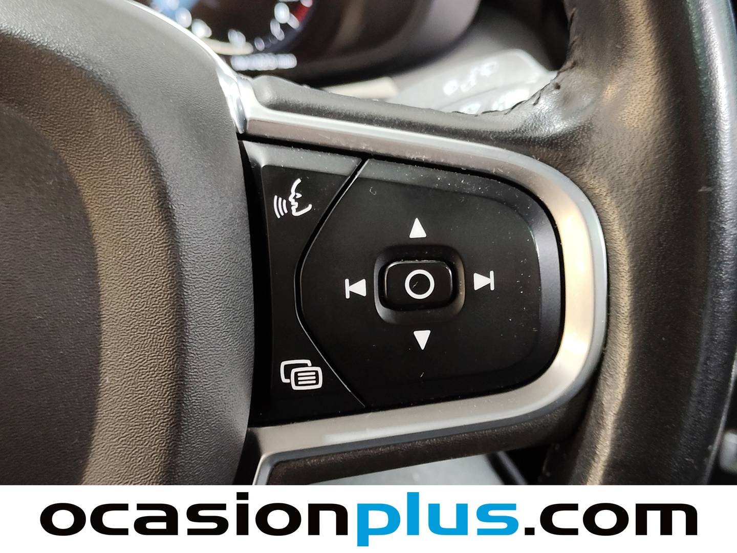 Foto Volvo XC60 Volvo XC60 2.0 T4 Momentum Auto (190 CV)