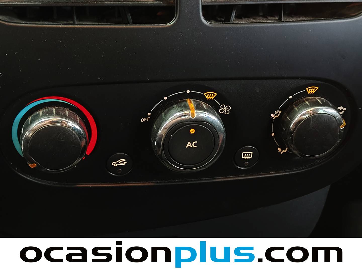 Foto Renault Clio Renault Clio 1.2 16v Authentique (75 CV)