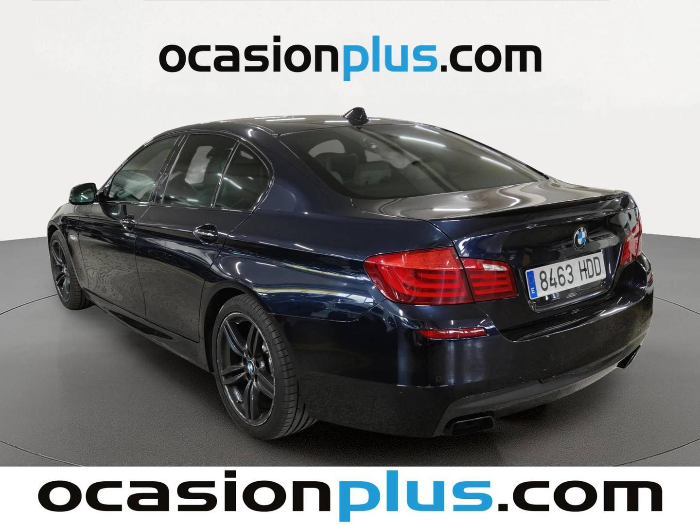 Foto trasera BMW Serie 5 BMW Serie 5 550i xDrive (407 CV) izquierda