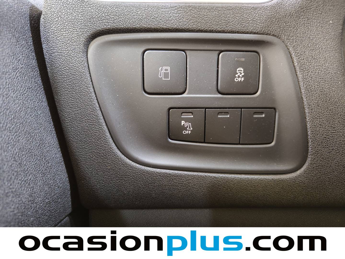Equipamiento del Citroën C4 Citroën C4 PureTech 110 Tonic (110 CV)