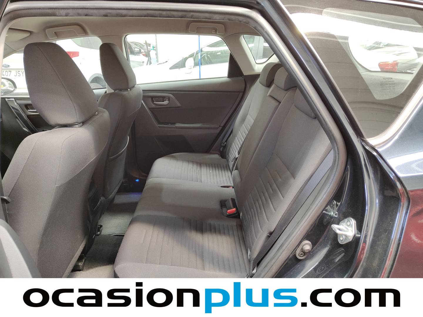 Foto asientos traseros Toyota Auris Toyota Auris 120T Feel! (116 CV)