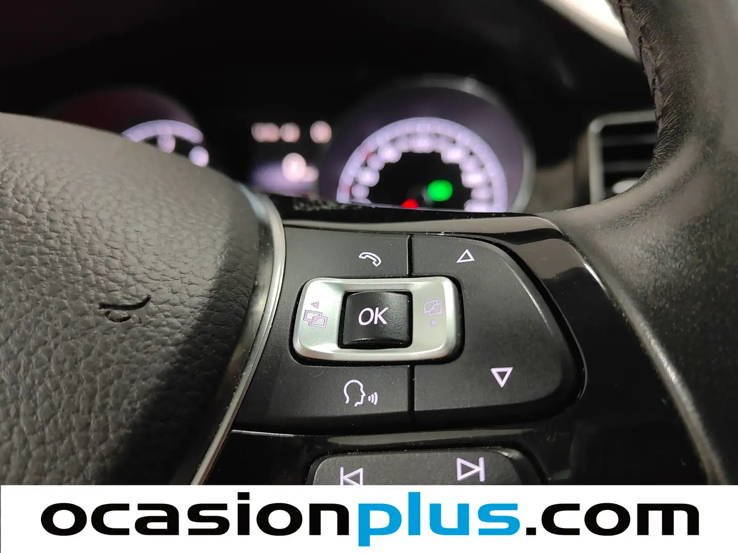 Foto Volkswagen Golf Sportsvan Volkswagen Golf Sportsvan 1.6 TDI Sport BMT DSG (110 CV)