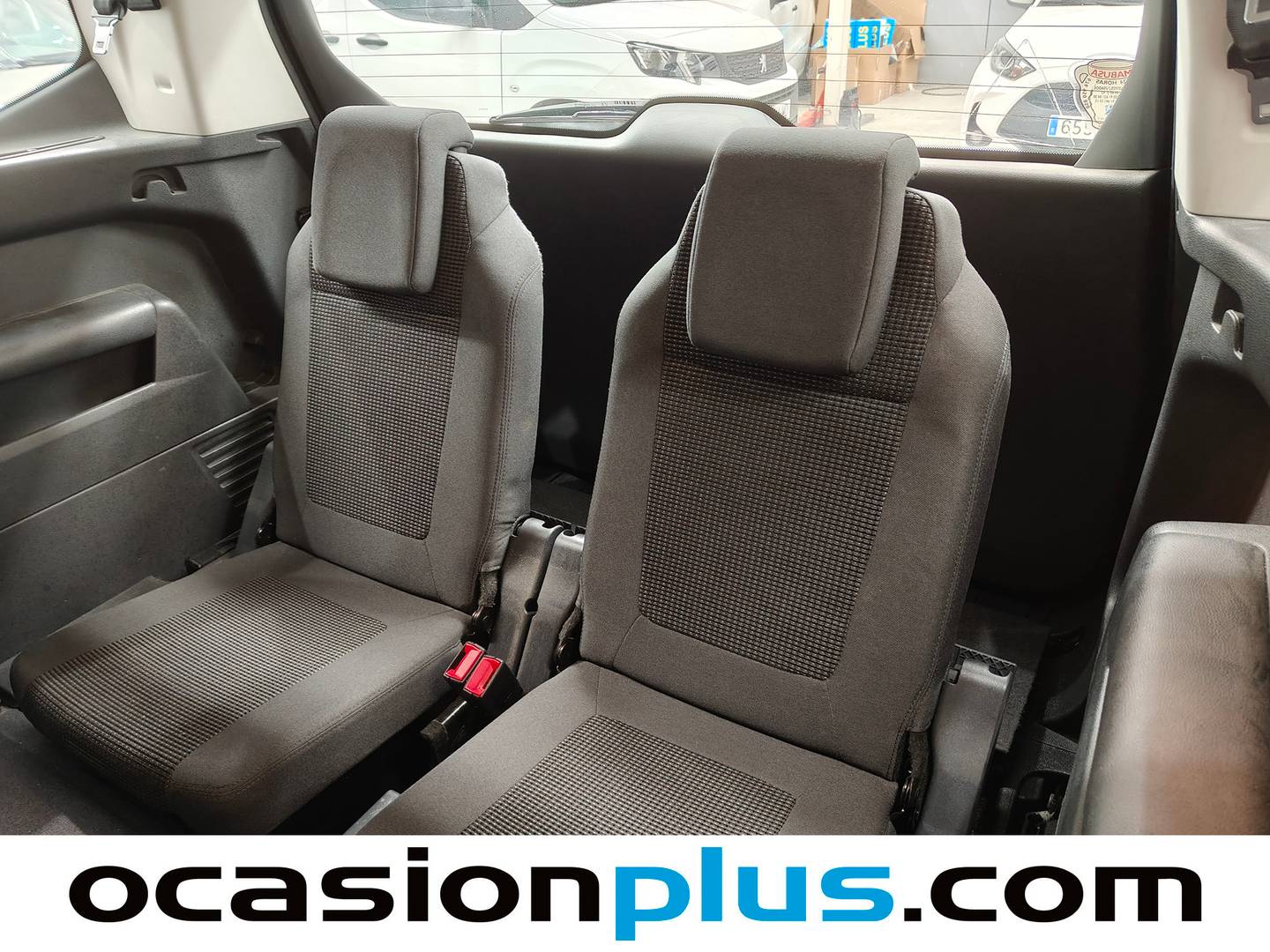 Extras y acabados del Peugeot 5008 Peugeot 5008 1.6 HDI FAP Active (115 CV) 7 Plazas