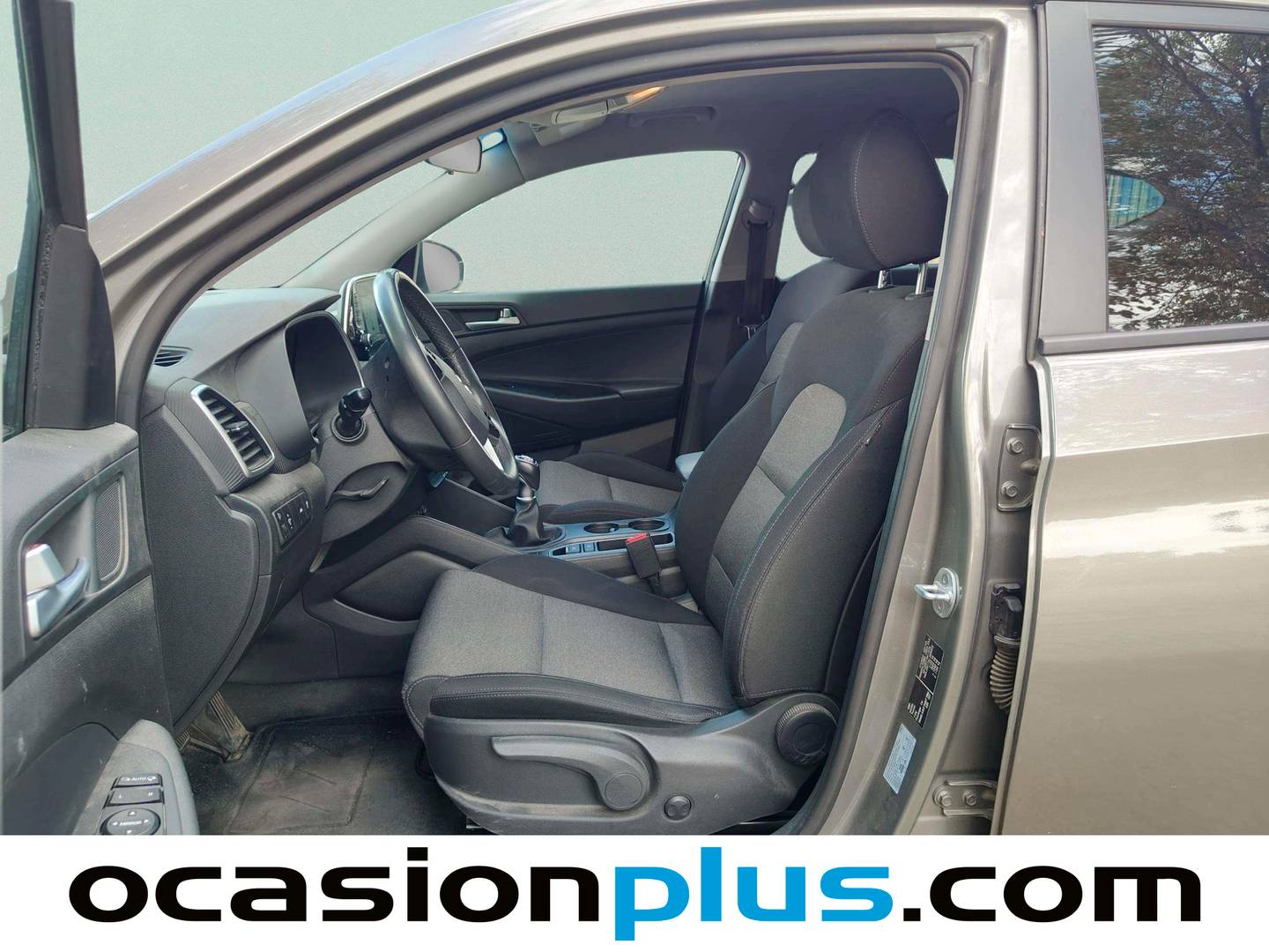 Foto asientos delanteros Hyundai Tucson Hyundai Tucson 1.6 CRDI 48V SLE 4x2 (116 CV)