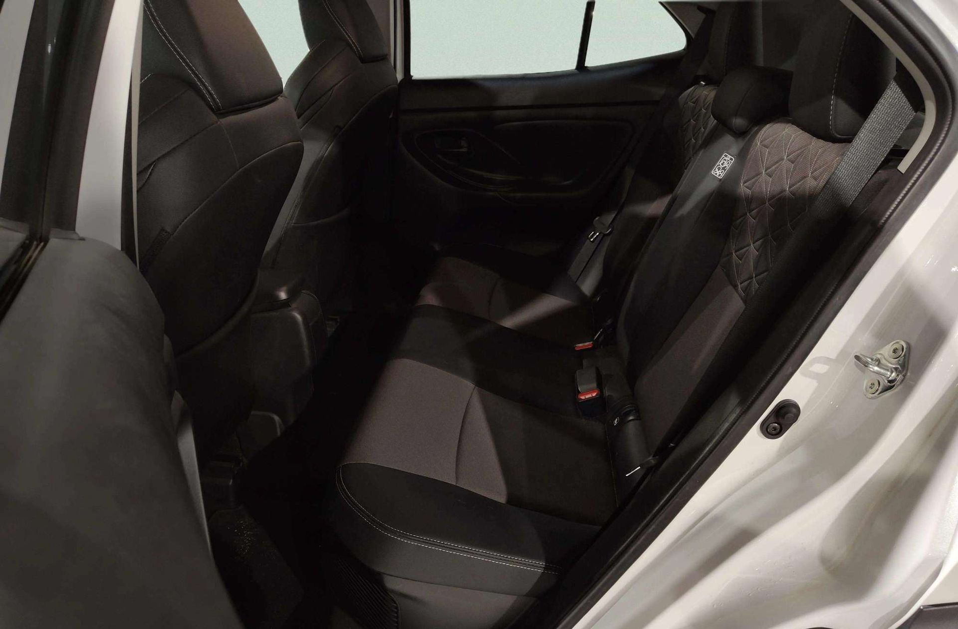 Toyota Yaris Cross 120H Style - foto 13