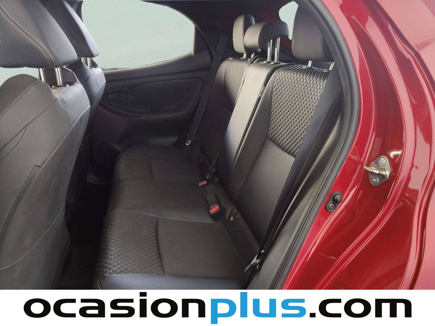 Foto asientos traseros Toyota Yaris Toyota Yaris 120H Style (116 CV)