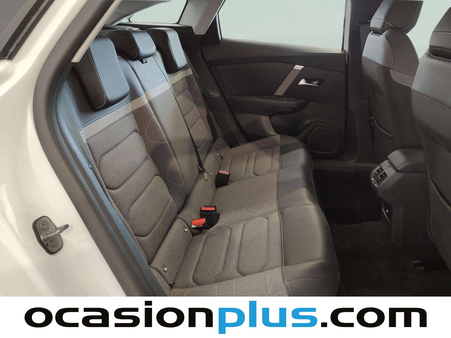 Citroën C4 Citroën C4 PureTech 130 S&S 6v Plus (131 CV) gasolina