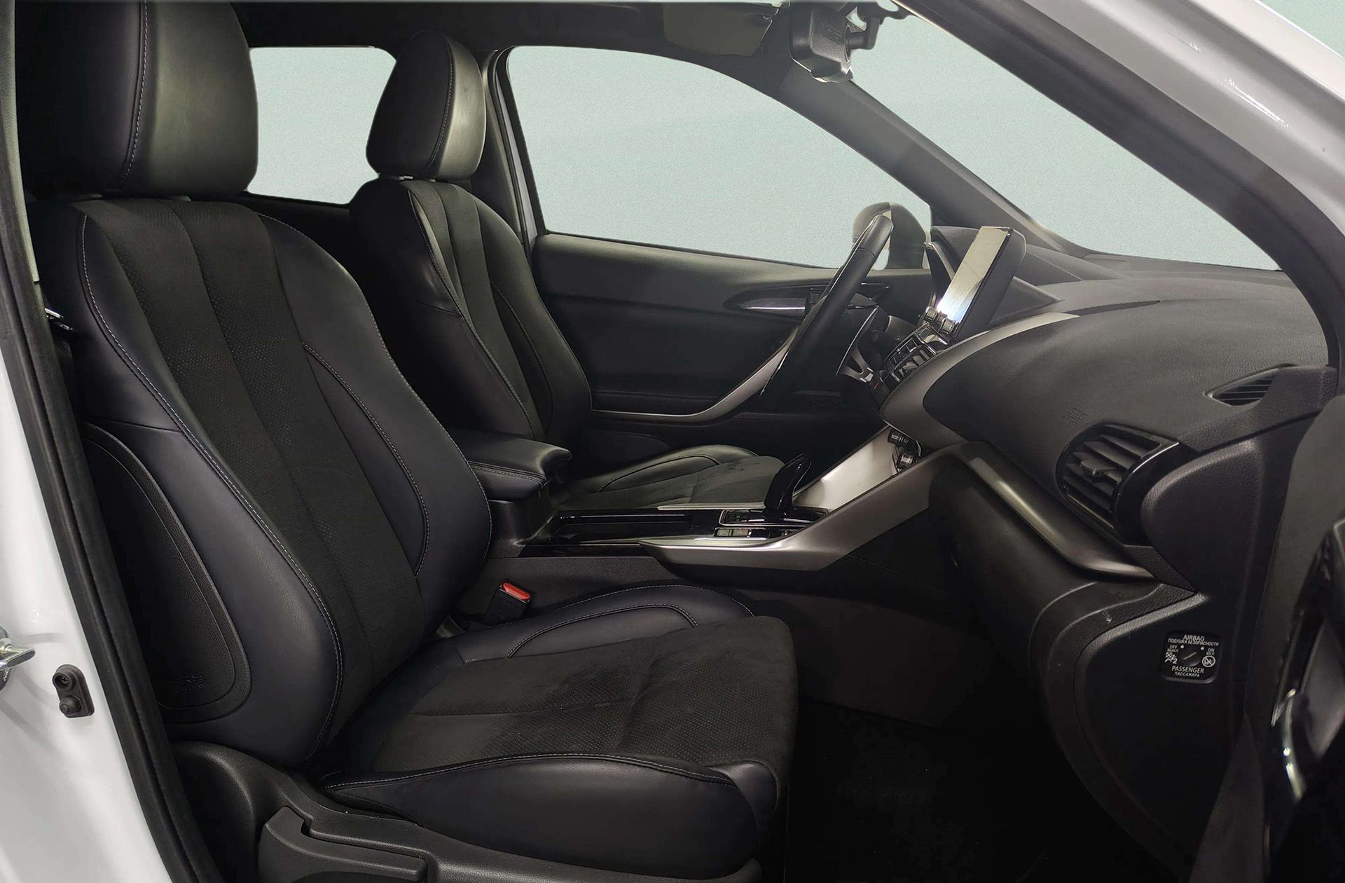 Mitsubishi Eclipse Cross 2.4 PHEV Kaiteki 4WD - foto 23