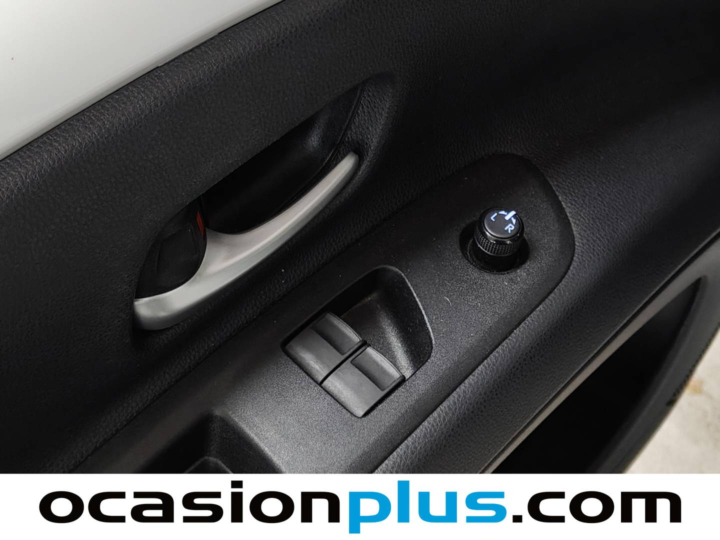 Foto Toyota Aygo X Cross Toyota Aygo X Cross 1.0 VVT-I Play (72 CV)