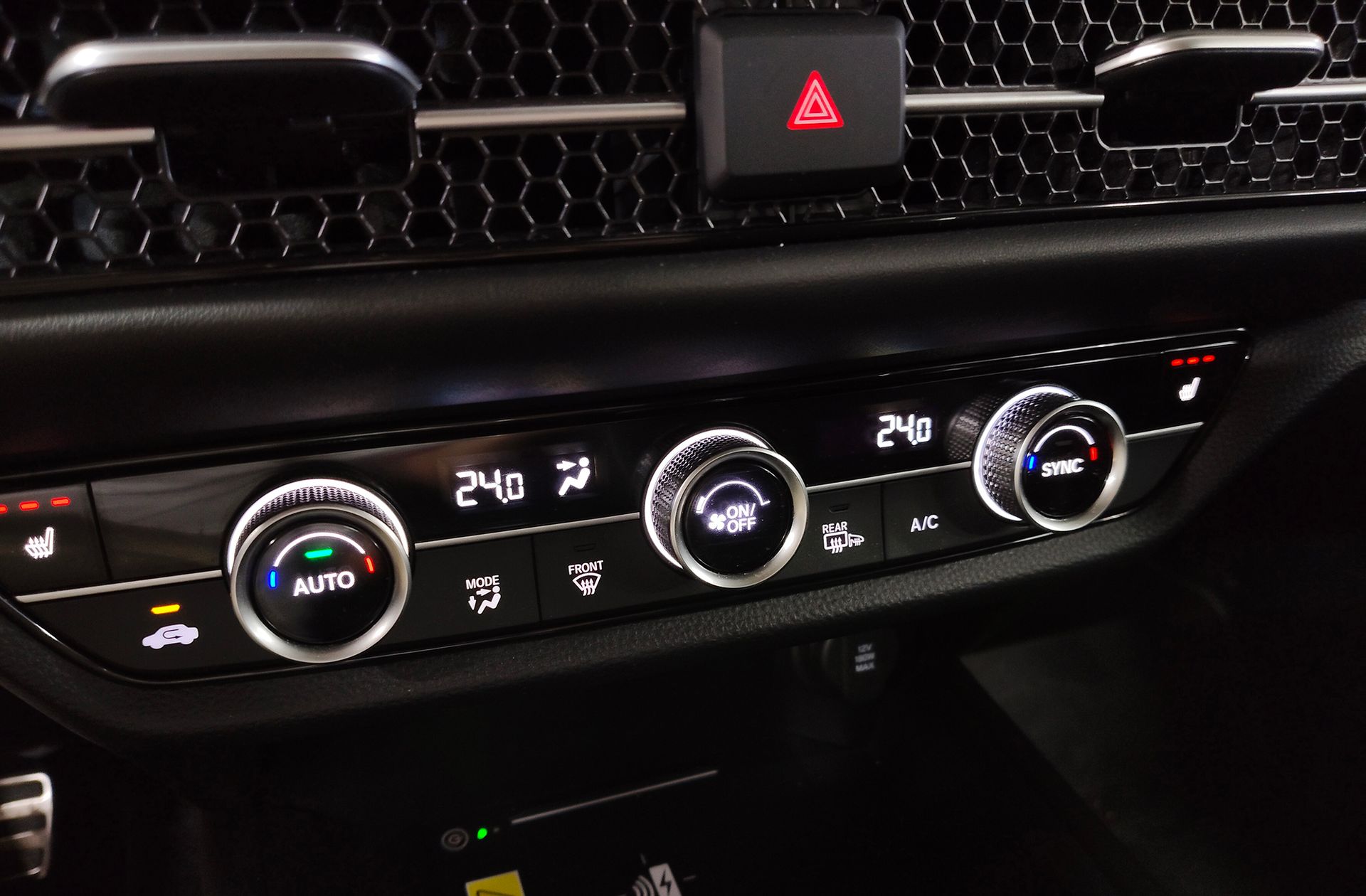 Honda ZR-V 2.0 i-MMD Sport CVT - foto 34