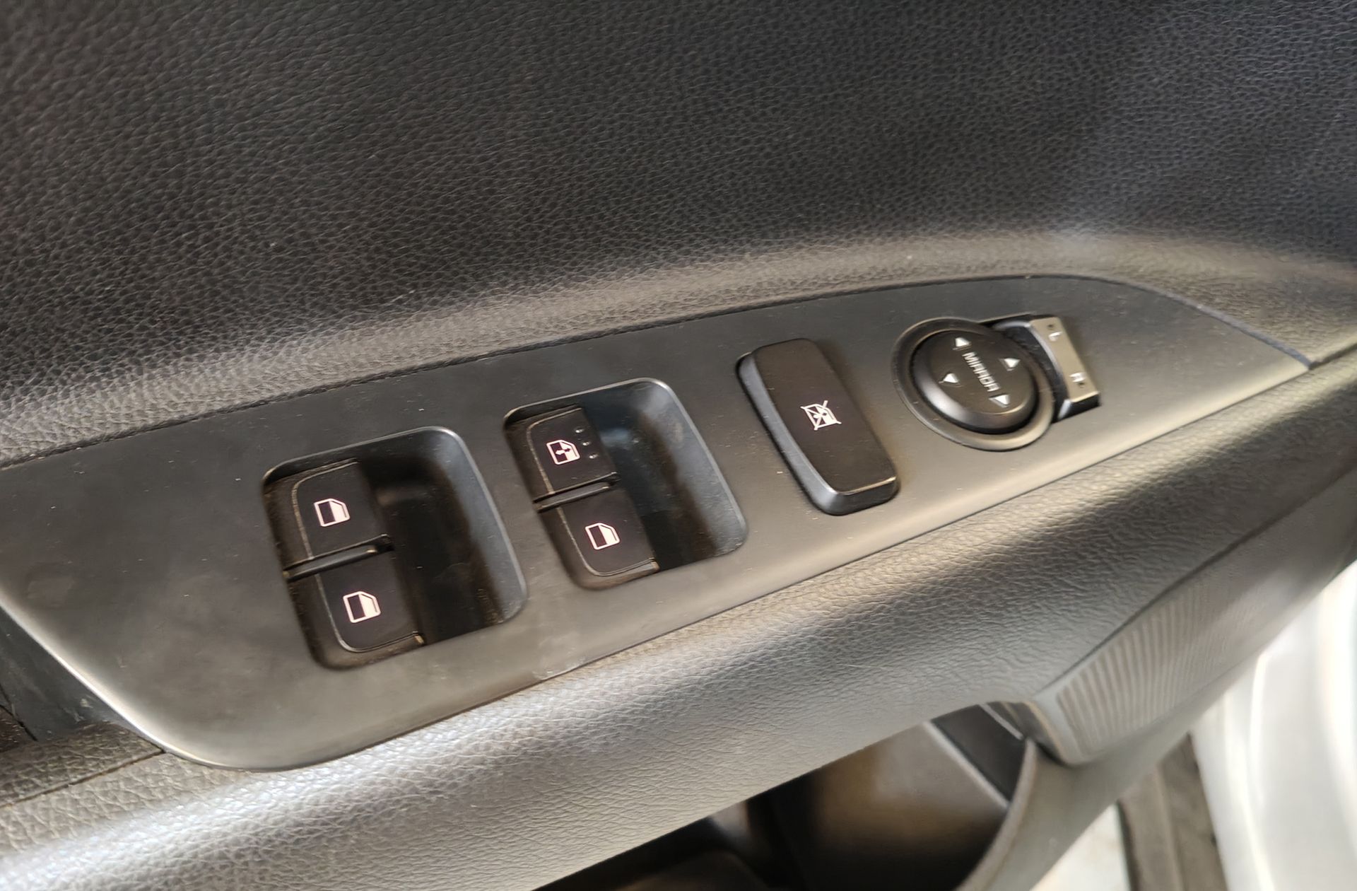 Kia Stonic 1.0 T-GDi Drive - foto 29