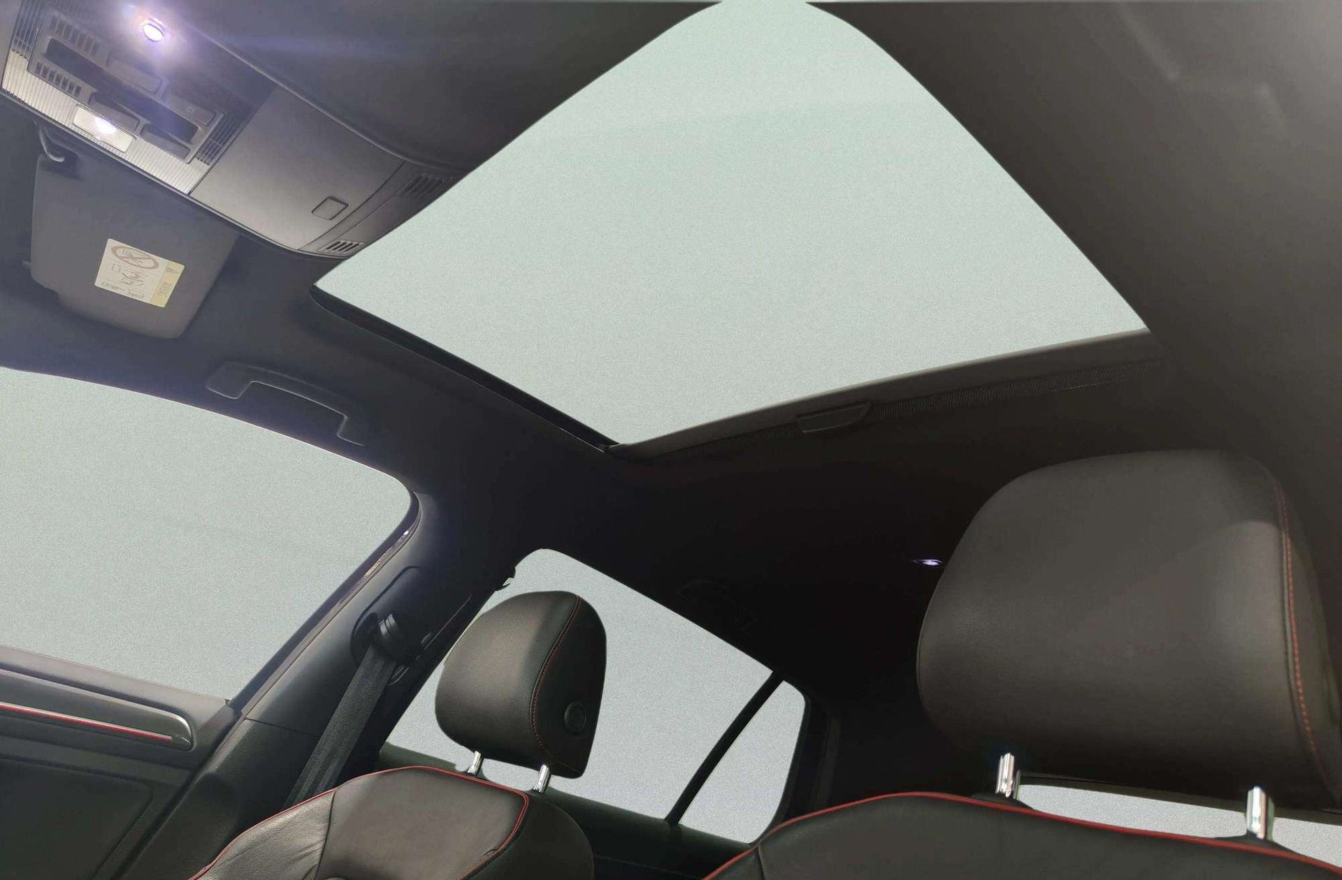 Volkswagen Golf GTI Performance 2.0 TSI DSG - foto 7
