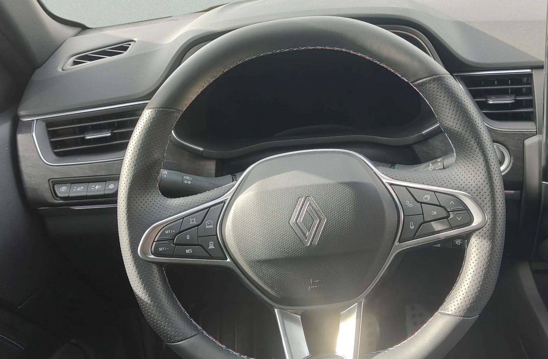 Renault Arkana Esprit Alpine E-Tech Híbrido - foto 17