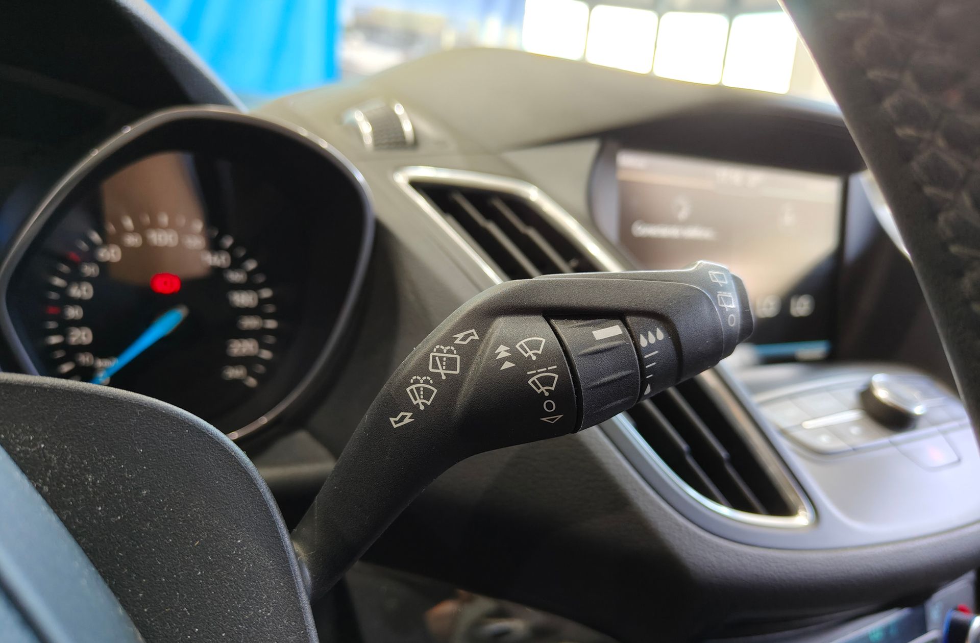 Ford C-Max 1.5 EcoBoost Titanium - foto 28