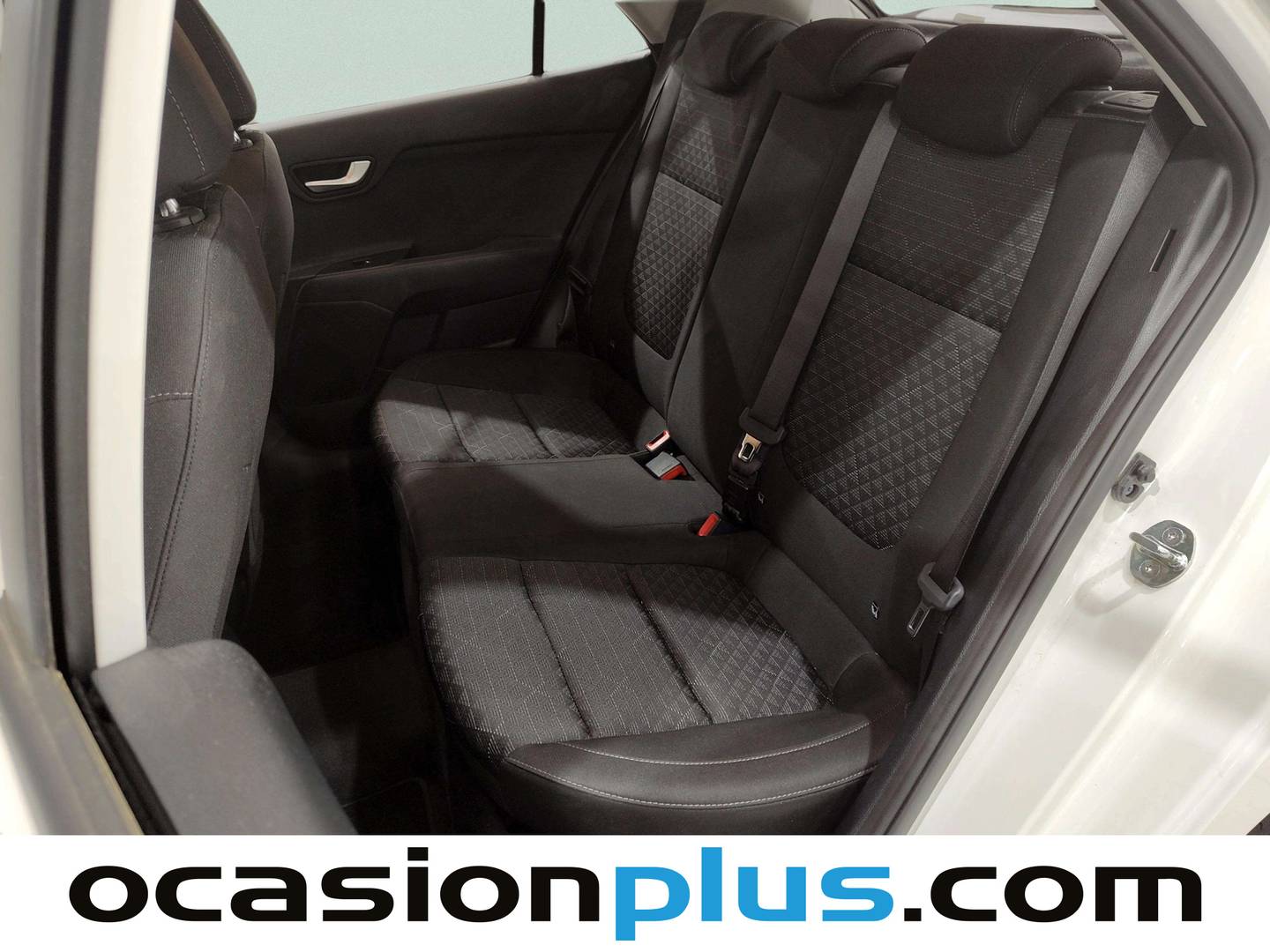 Foto asientos traseros KIA Rio KIA Rio 1.2 DPi Concept (84 CV)