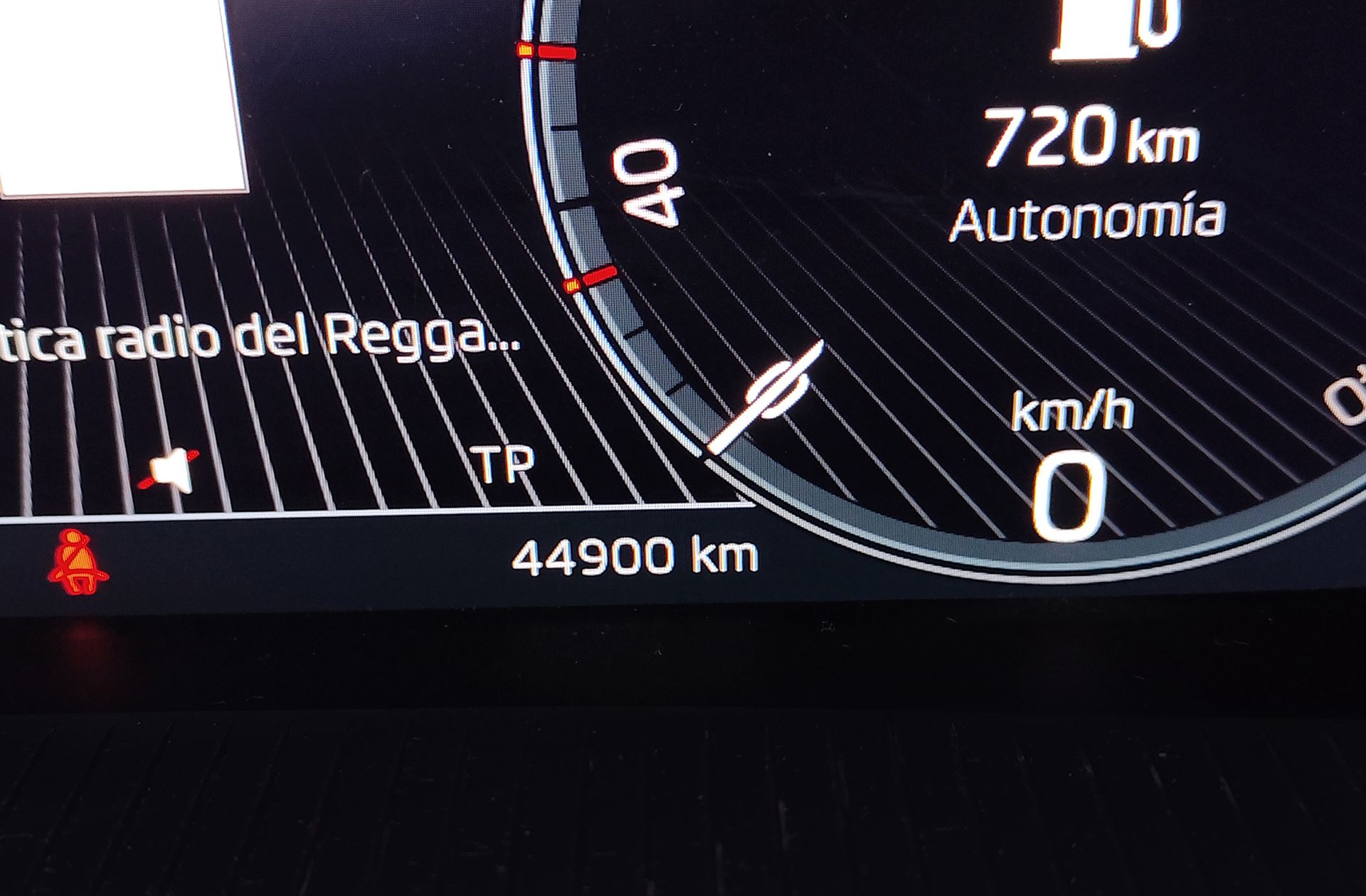 Škoda Kamiq 1.0 TSI Emotion - foto 10