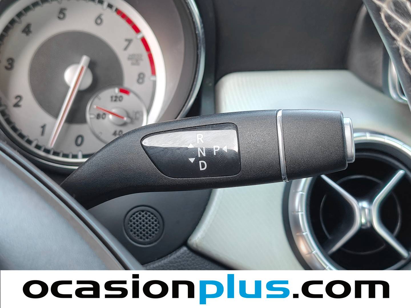 Mercedes CLA Mercedes CLA 180 Urban (122 CV) de segunda mano