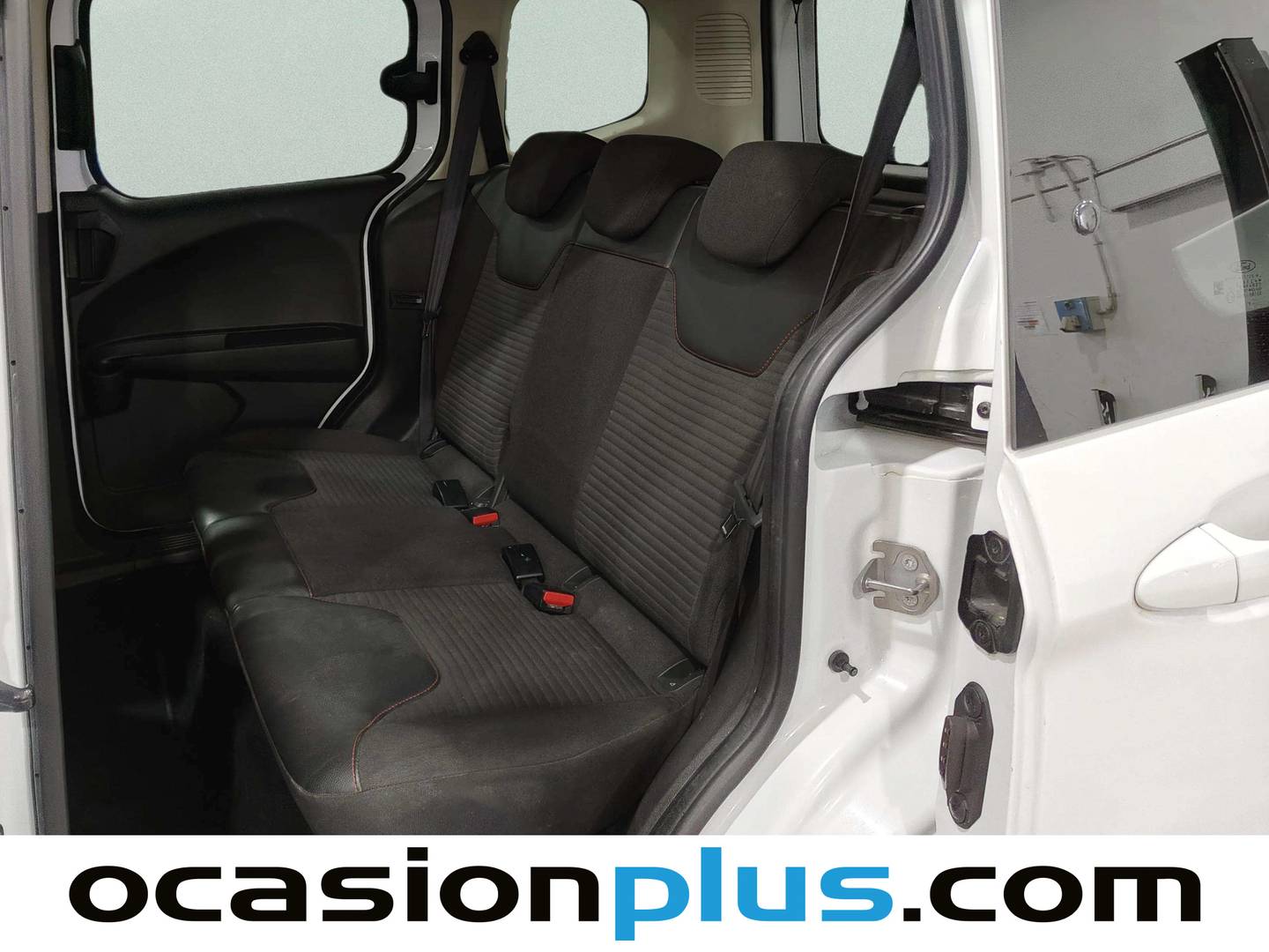 Foto asientos traseros Ford Tourneo Courier Ford Tourneo Courier 1.0 EcoBoost Sport (100 CV)