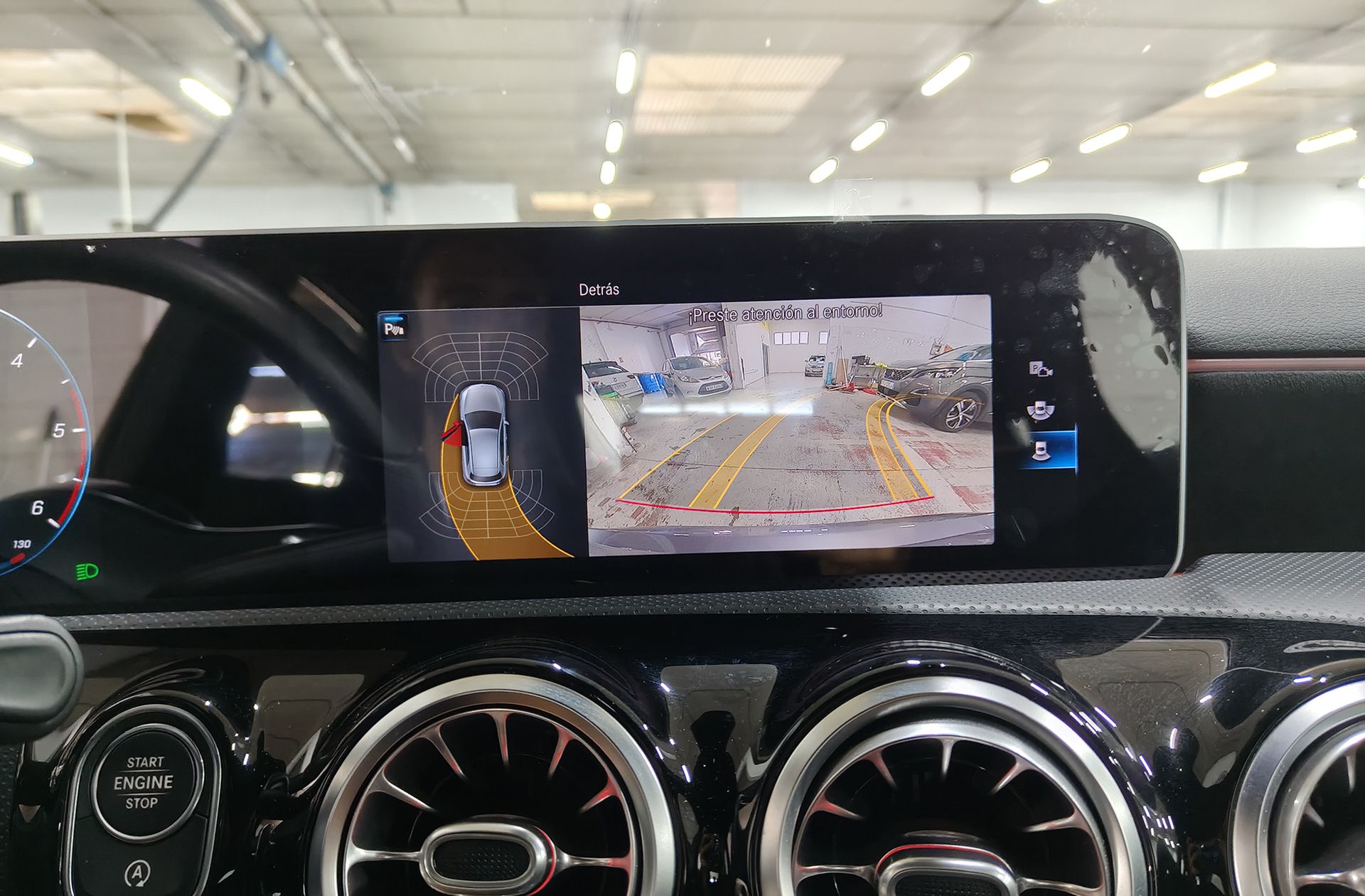 Mercedes-Benz Clase A 180 d Pack AMG - foto 11