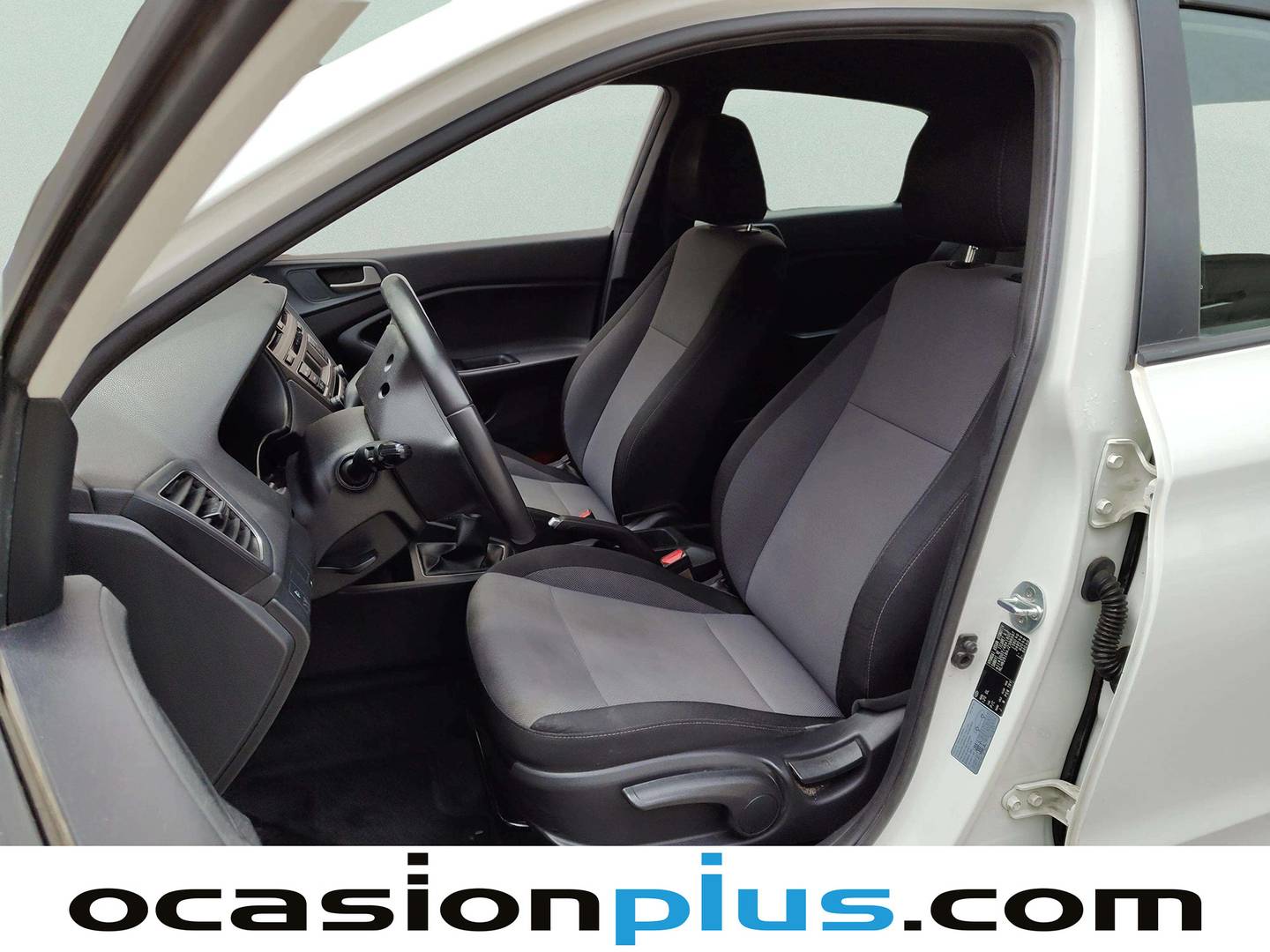 Foto asientos delanteros Hyundai i20 Hyundai i20 1.2 MPI Fresh (84 CV)