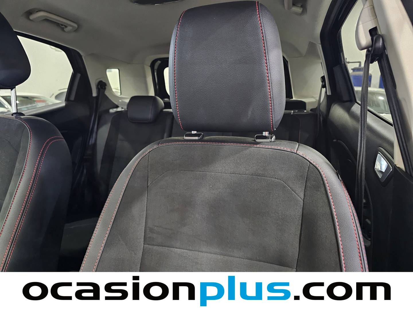 Extras y acabados del Ford EcoSport Ford EcoSport 1.0T EcoBoost S&S ST Line (125 CV)