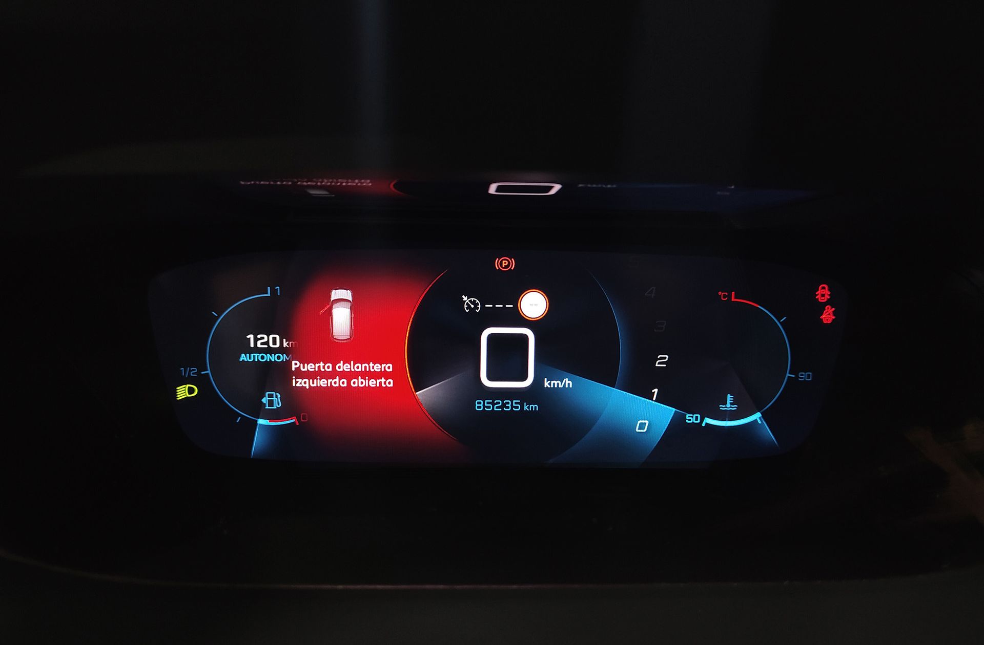 Peugeot 208 BlueHDi 100 Allure Pack - foto 25