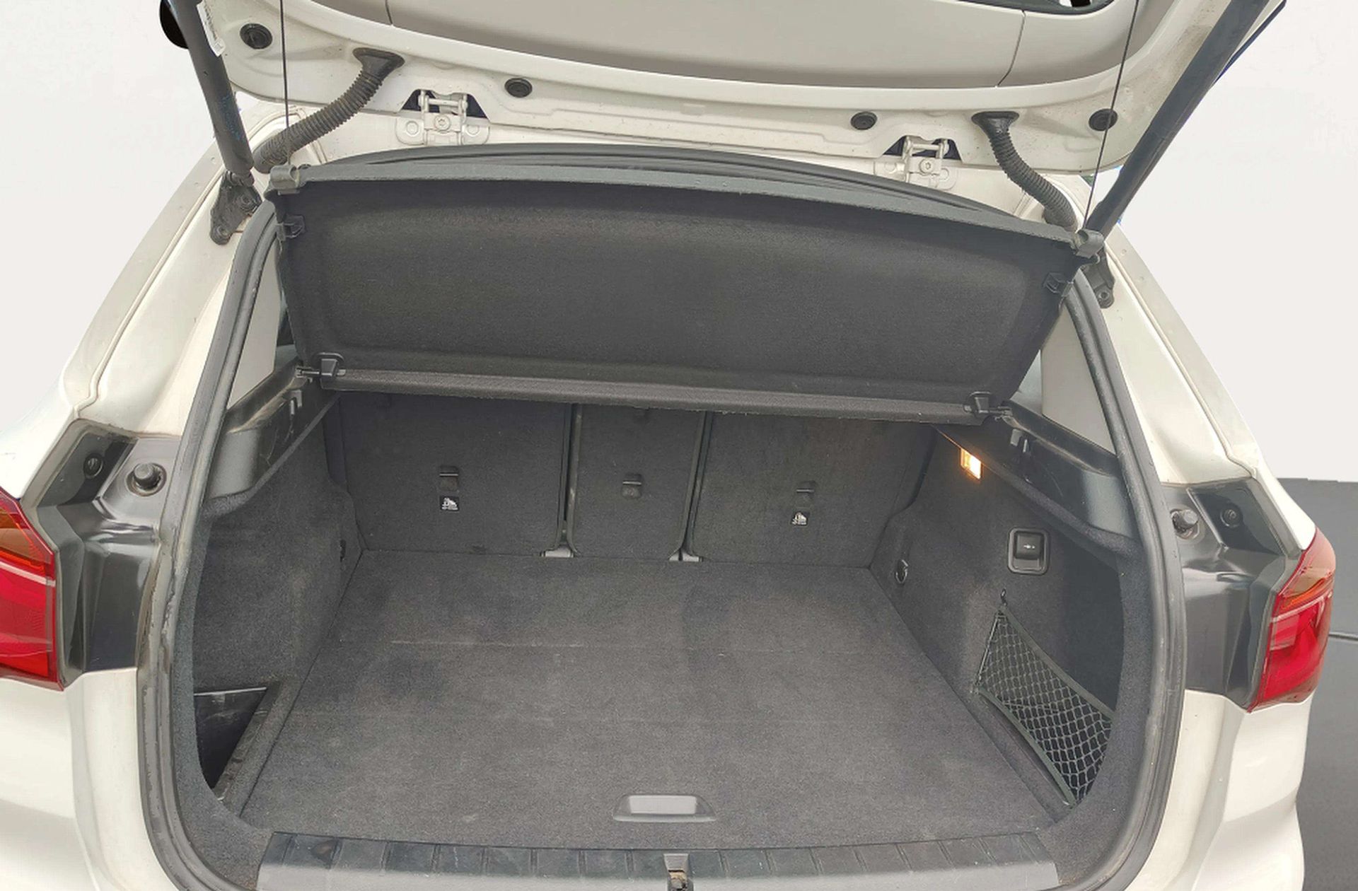 BMW X1 sDrive18d Business - foto 21