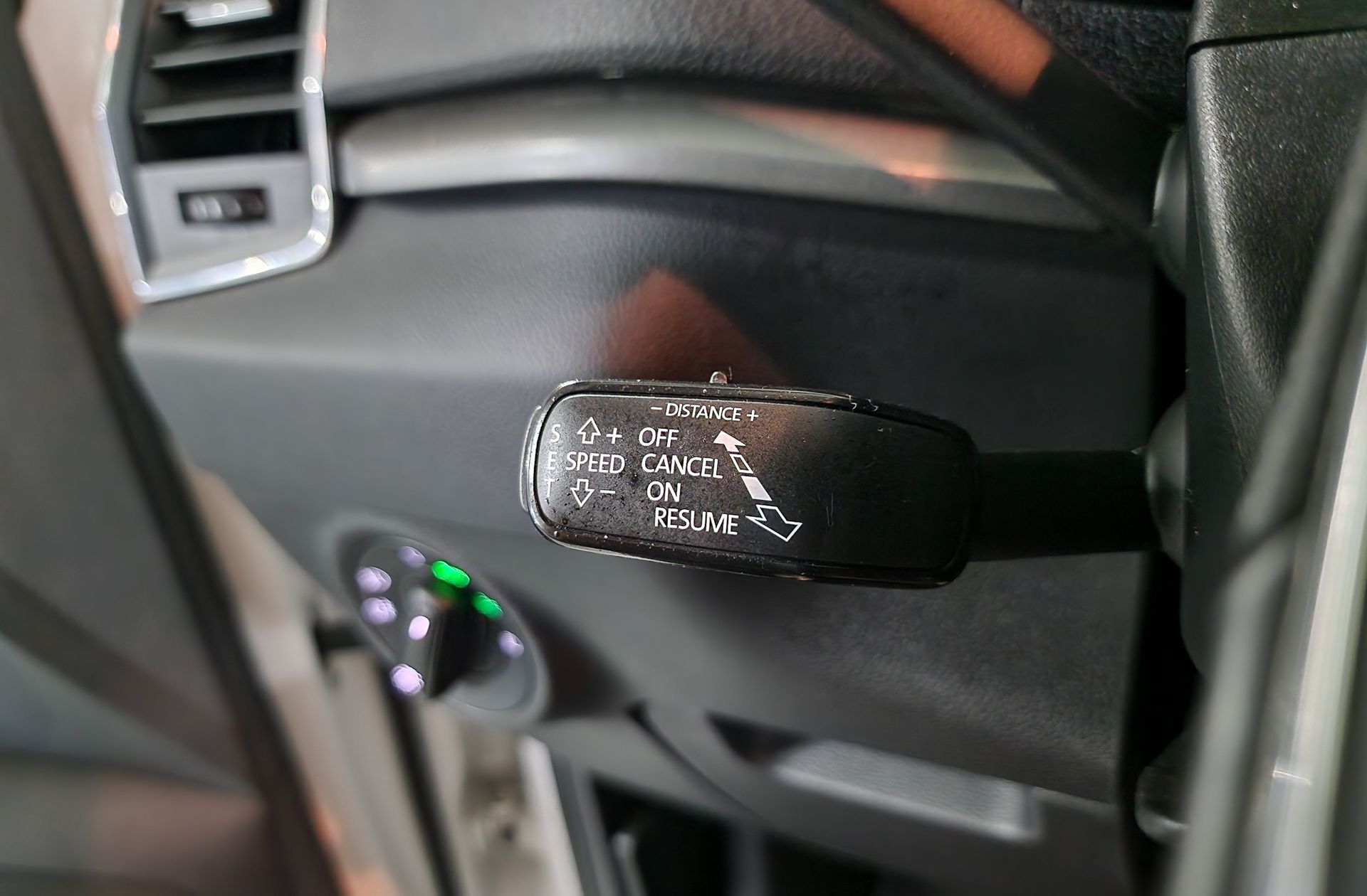 Škoda Karoq 2.0 TDI Ambition 4x4 DSG - foto 24