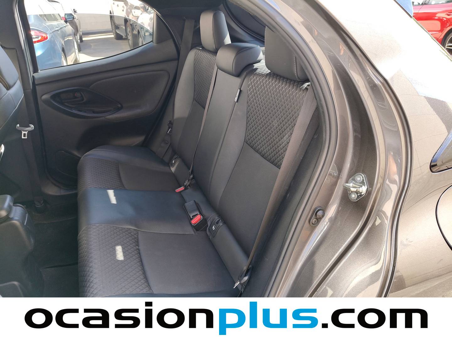 Foto asientos traseros Toyota Yaris Toyota Yaris 120H Style (116 CV)