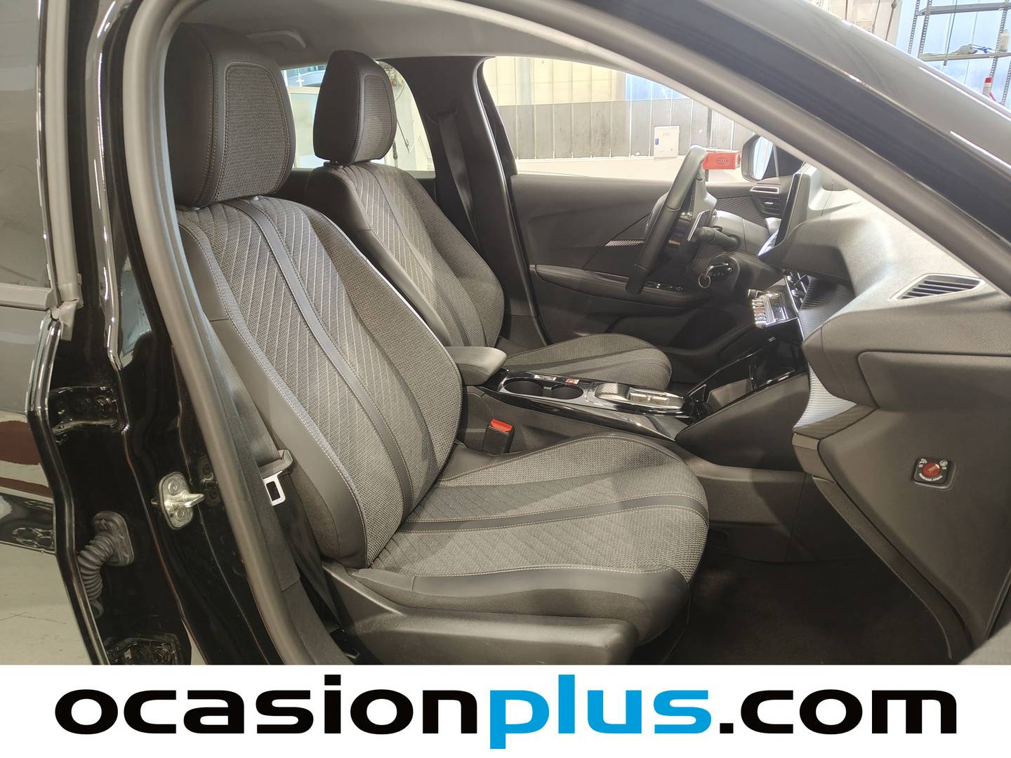 Foto Peugeot 208 Peugeot 208 Allure Hybrid eDCS6 (100 CV)