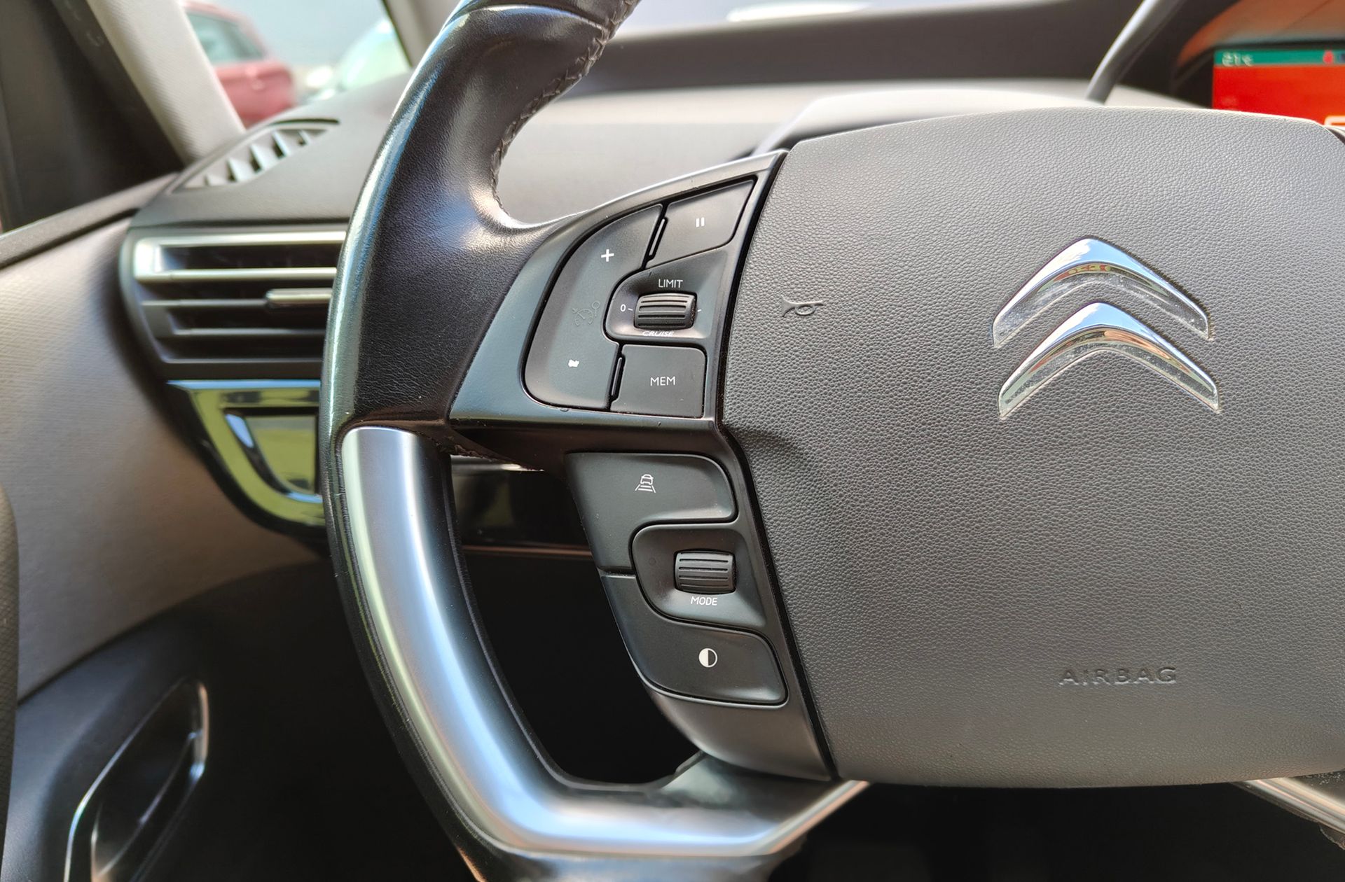 Citroën C4 Grand Picasso PureTech 130 Shine EAT6 7 plazas - foto 39