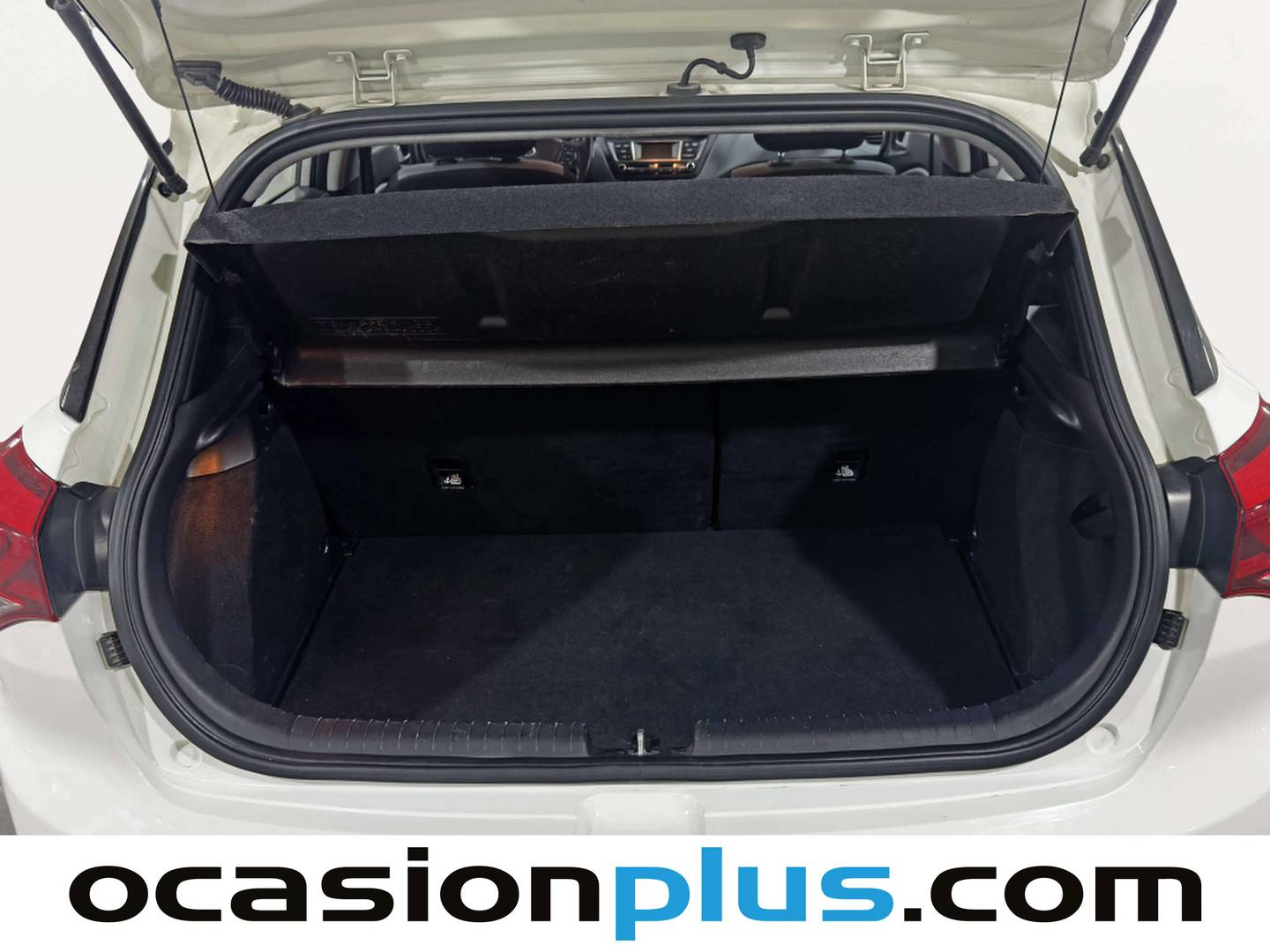 Foto Hyundai i20 Hyundai i20 1.2 MPI Klass (84 CV)