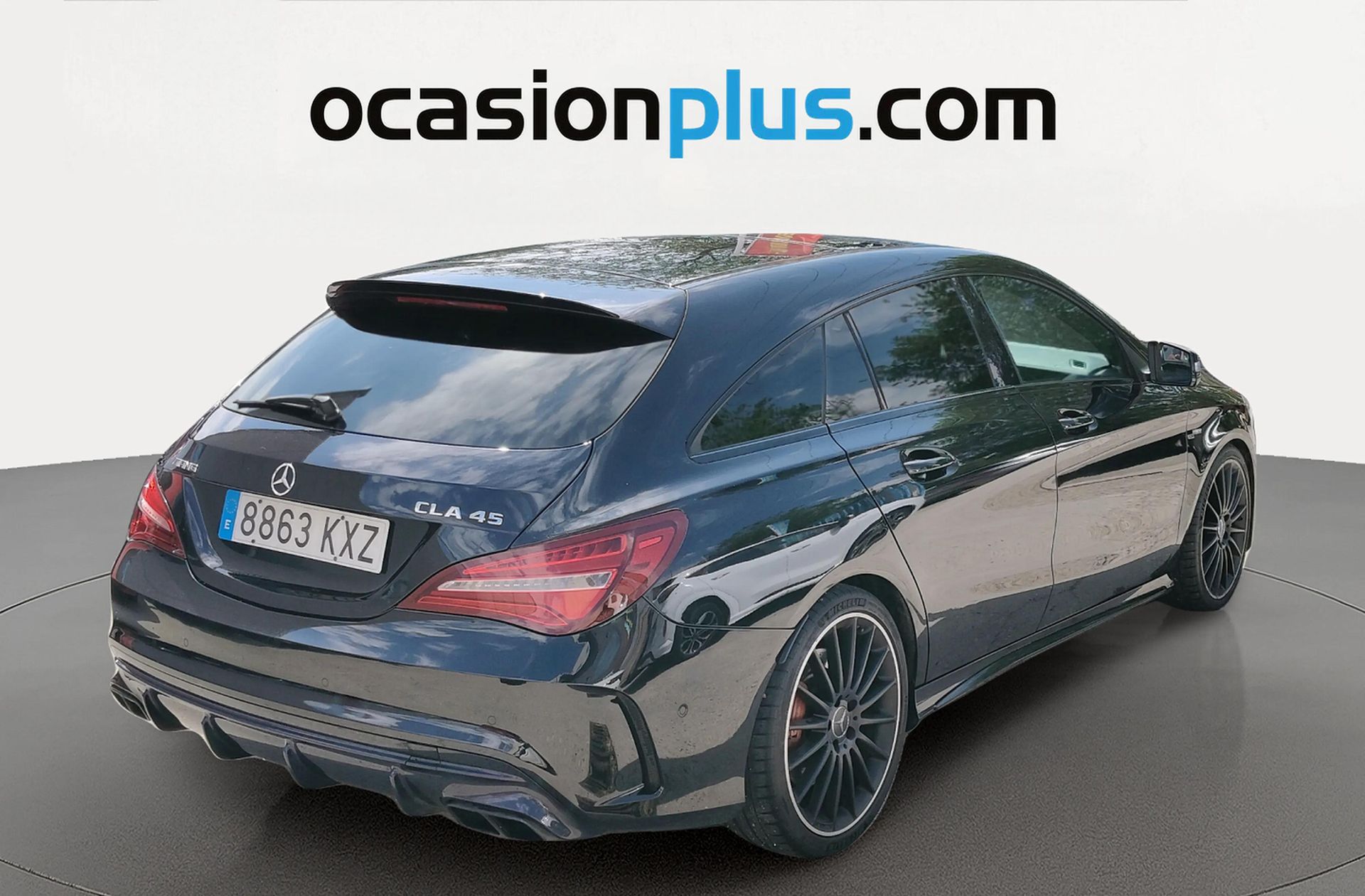 Mercedes-Benz CLA 45 AMG 4Matic Shooting Brake - foto 4