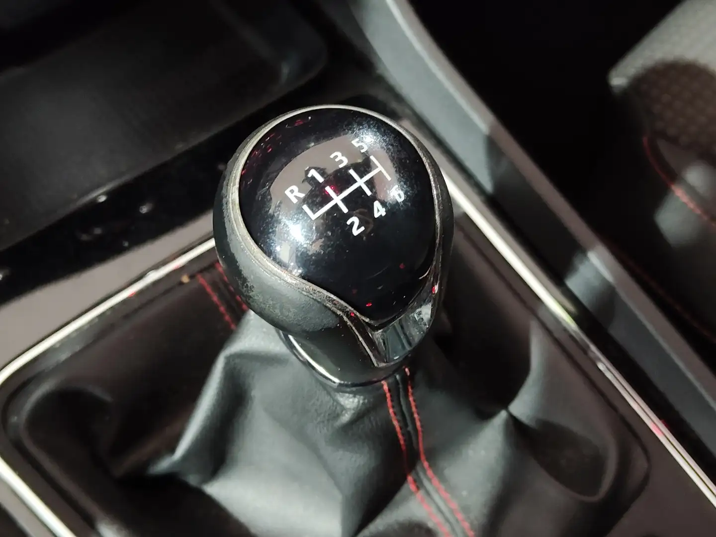 Foto Seat León SEAT León SC 2.0 TDI S&S FR Limited Edition (150 CV)