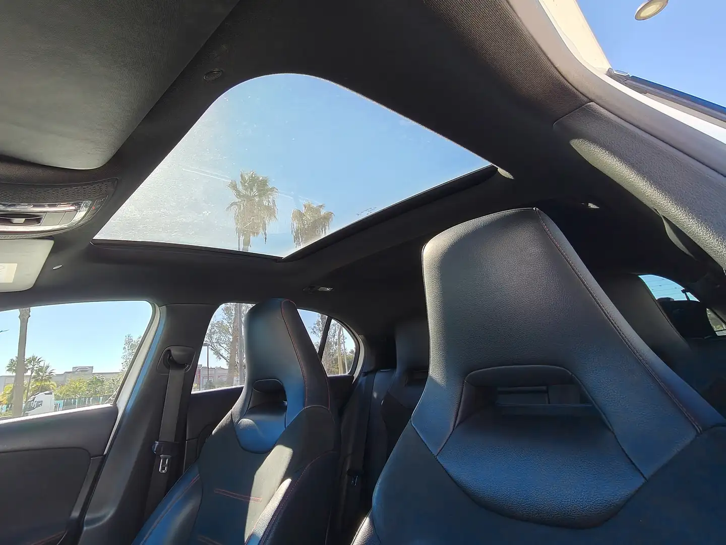 Foto Mercedes Clase A Mercedes-Benz Clase A 180d 85 kW (116 CV) Pack AMG