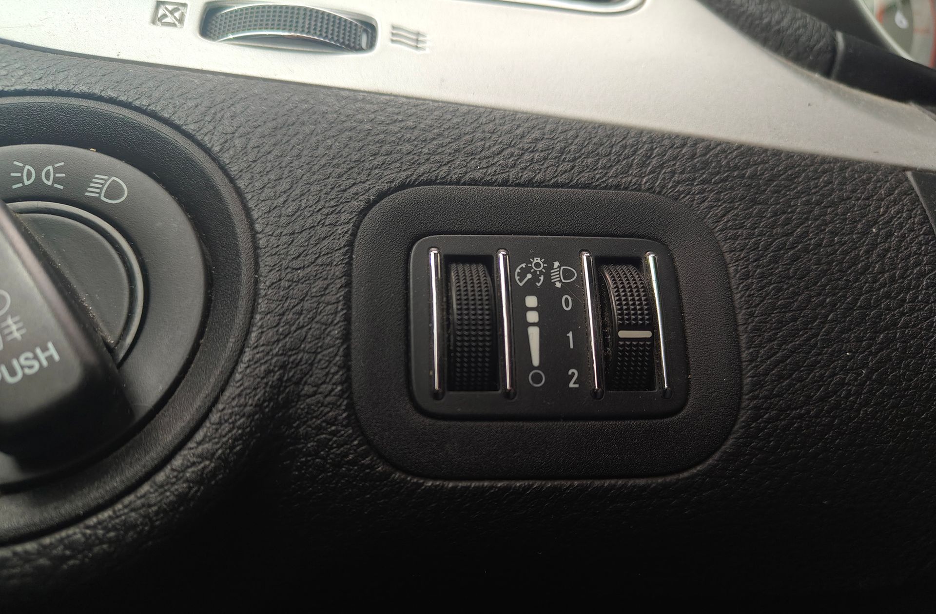 Fiat Freemont 2.0 16v Diesel Urban 7 plazas - foto 10